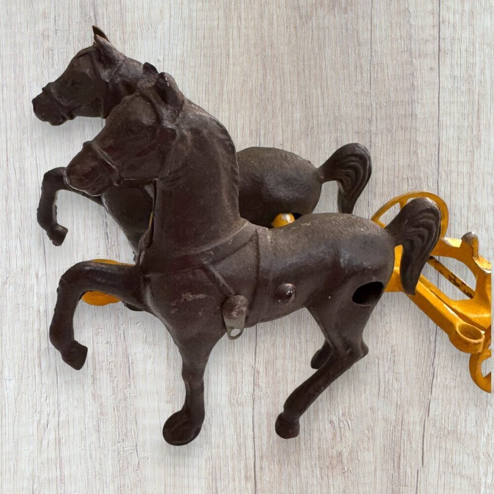 Vintage Cast Iron Horse Drawn Wagon Toy Carriage Made in USA Yellow Base - Picture 4 of 9
